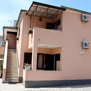  Apartman Garden Horvátország
